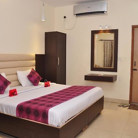 Oyo Rooms Queens Road Amritsar Exterior photo